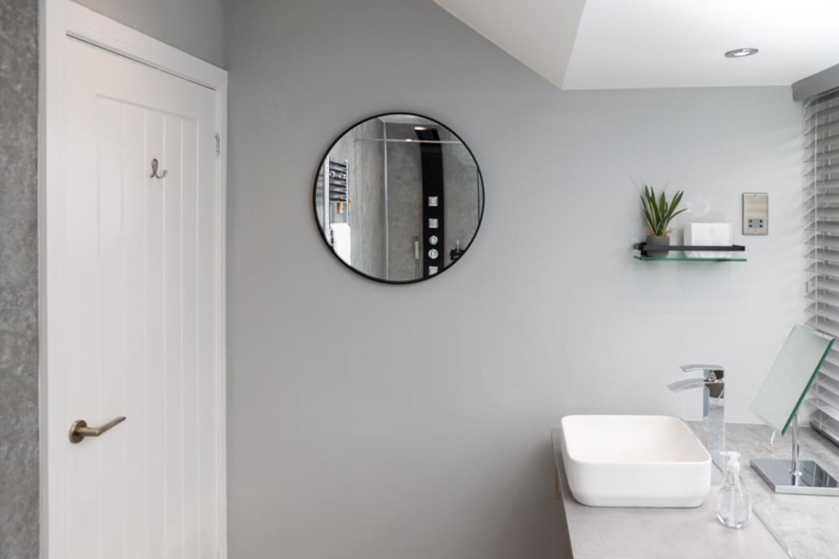 Beam End Snainton - Modern 2-Bedroom Stone Cottage מראה חיצוני תמונה